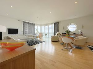The Colne- click for photo gallery